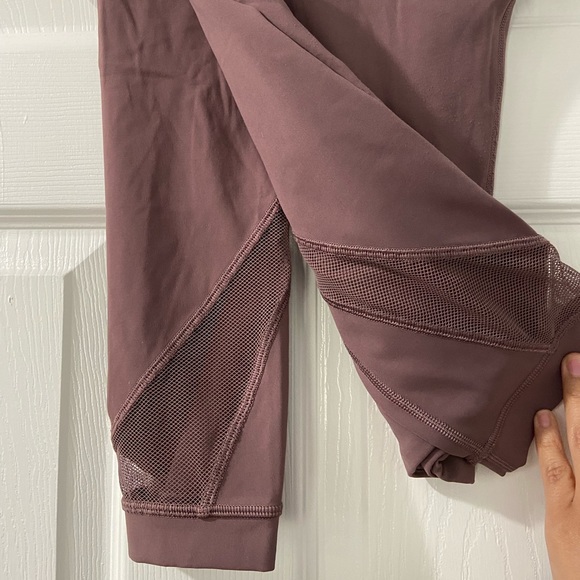 Lululemon Mauve Mesh See-Through Leggings Size 6 - Picture 2 of 6
